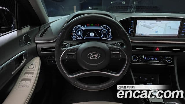 Hyundai Sonata Hybrid 2019 — Şəkil 9/33