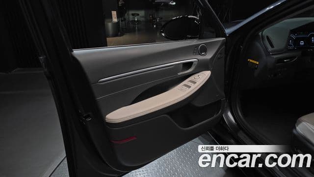 Hyundai Sonata Hybrid 2019 — Şəkil 19/33