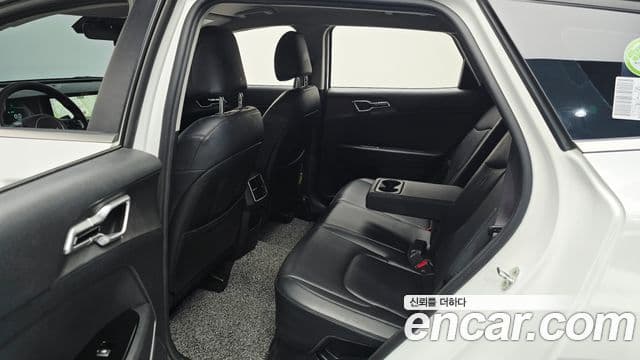Kia Sportage 2022 — Фото 11/20