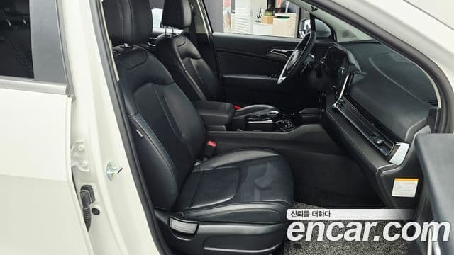Kia Sportage 2022 — Şəkil 27/31