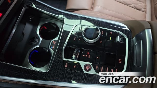 BMW X5 2026 — Photo 24/31