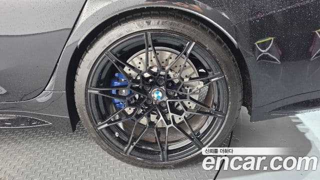 BMW M3 2024 — ფოტო 32/37
