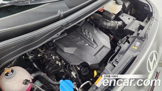 Hyundai Staria 2024 — ფოტო 4/20