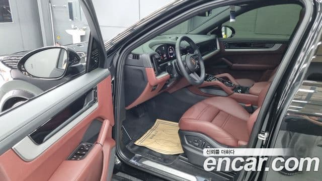 Porsche Cayenne 2026 — Photo 10/18