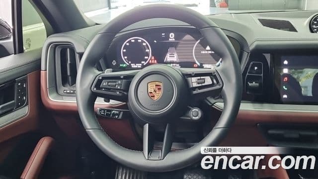 Porsche Cayenne 2026 — Photo 4/18