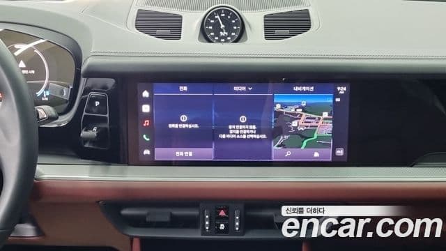 Porsche Cayenne 2026 — Photo 16/18