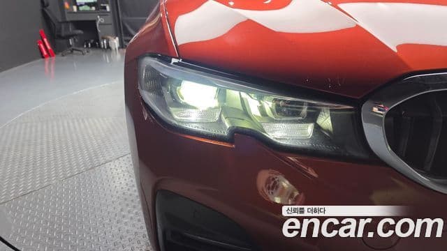 BMW 3 Series 2020 — Photo 12/35