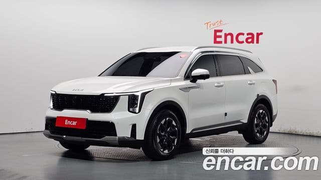 Kia Sorento 2023 — Фото 1/20