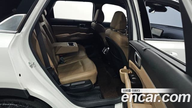 Kia Sorento 2023 — Фото 11/20