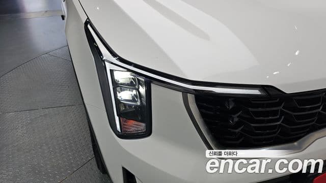 Kia Sorento 2023 — Photo 15/36