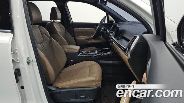 Kia Sorento 2023 — Photo 34/36
