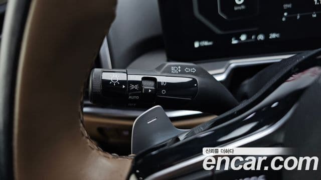 Kia Sorento 2023 — Photo 28/36