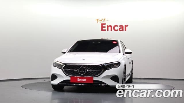 Mercedes-Benz E-Class 2025 — ფოტო 7/31