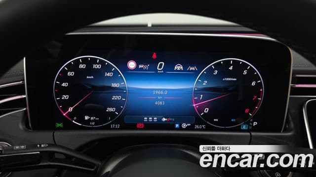 Mercedes-Benz E-Class 2025 — ფოტო 2/31