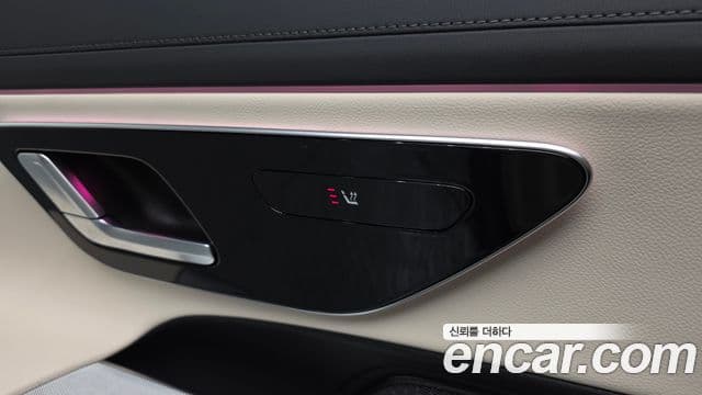 Mercedes-Benz E-Class 2025 — ფოტო 16/31