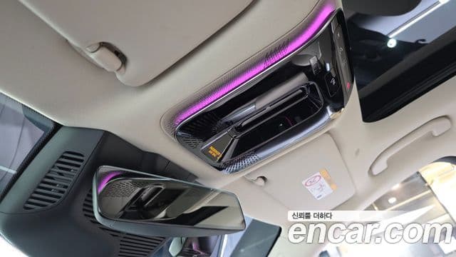 Mercedes-Benz E-Class 2025 — ფოტო 23/31