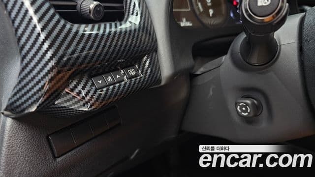 Lexus UX250h 2019 — ფოტო 7/32