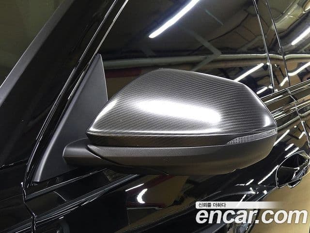 Audi RSQ8 2025 — Photo 5/20