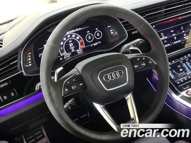 Audi RSQ8 2025 — Photo 15/20
