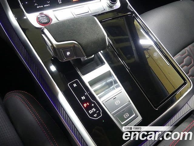 Audi RSQ8 2025 — Photo 19/20