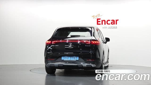 Mercedes-Benz EQE SUV 2023 — ფოტო 5/32