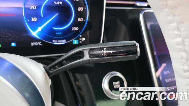 Mercedes-Benz EQE SUV 2023 — ფოტო 14/32