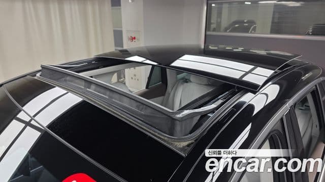 Mercedes-Benz EQE SUV 2023 — ფოტო 25/32
