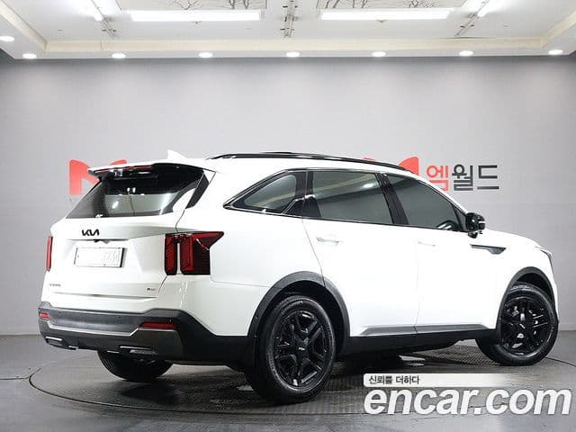 Kia Sorento 2024 — Фото 2/20