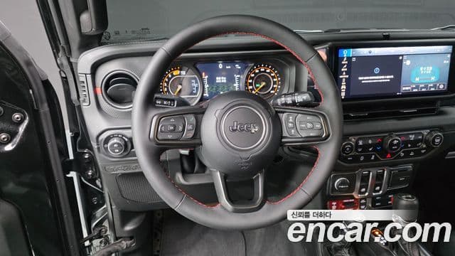 Jeep Wrangler 2024 — Şəkil 22/32