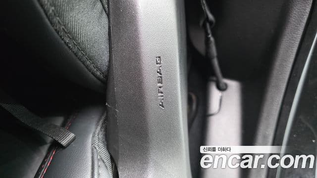 Jeep Wrangler 2024 — Şəkil 21/32