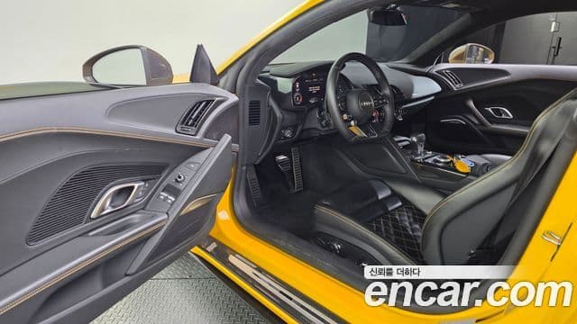 Audi R8 2021 — Photo 10/20