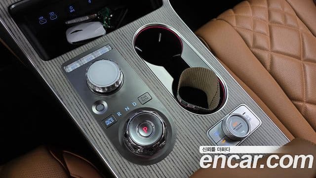 Genesis GV80 2024 — Photo 30/35