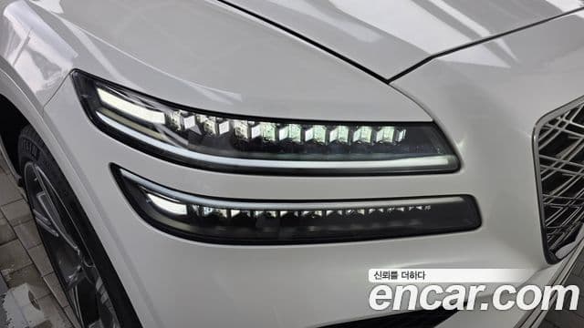 Genesis GV80 2024 — Photo 15/35