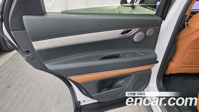 Genesis GV80 2024 — Photo 9/35