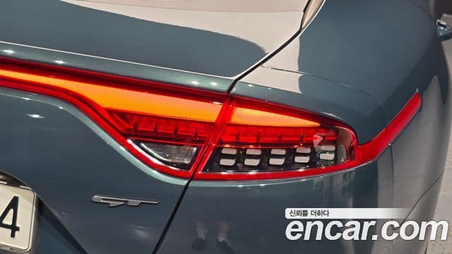 Kia Stinger Meister 2022 — Şəkil 32/34