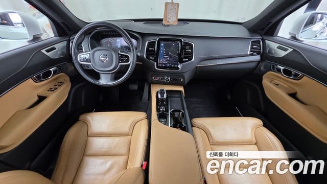 Volvo XC90 2022 — Фото 7/20
