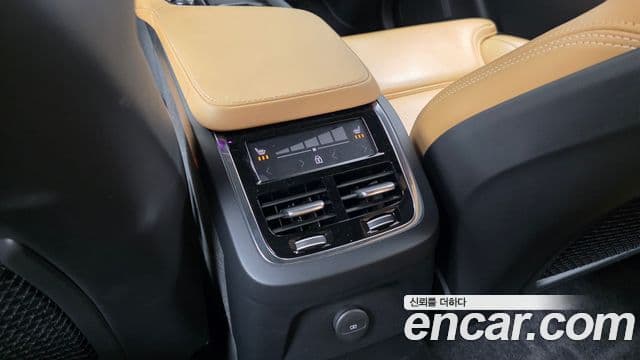 Volvo XC90 2022 — Фото 19/20