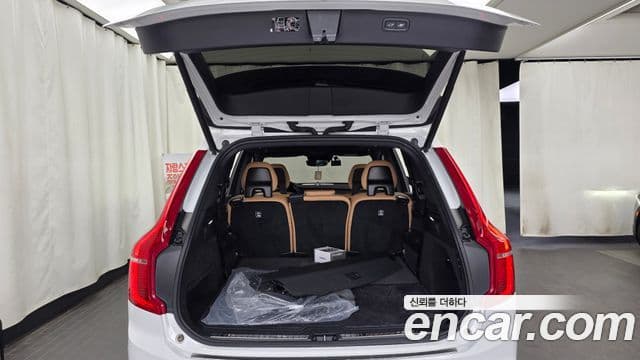 Volvo XC90 2022 — Фото 20/20