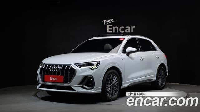 Audi Q3 2022 — ფოტო 1/31