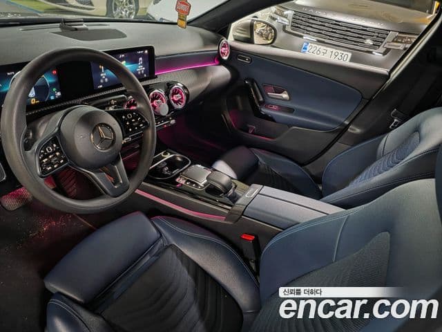 Mercedes-Benz A-Class 2019 — Şəkil 13/20