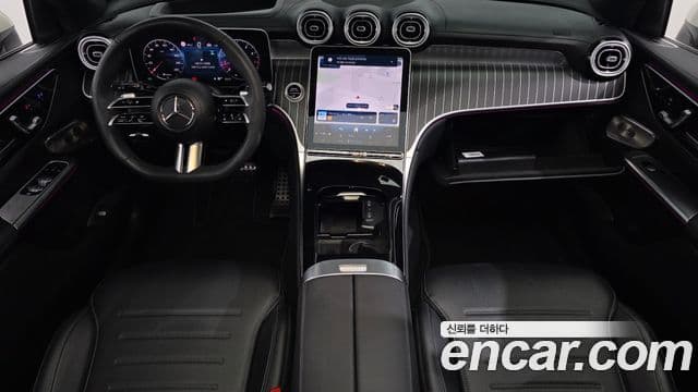 Mercedes-Benz GLC-Class 2025 — Photo 14/20