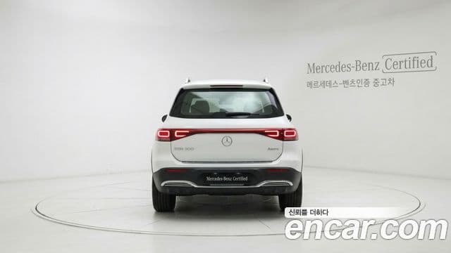 Mercedes-Benz EQB 2025 — ფოტო 12/12