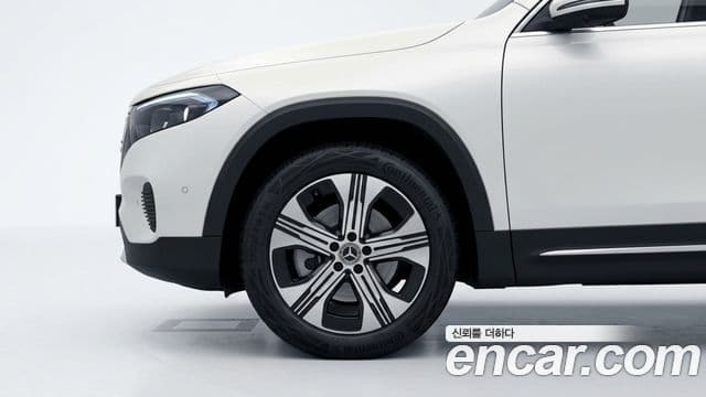 Mercedes-Benz EQB 2025 — ფოტო 6/12