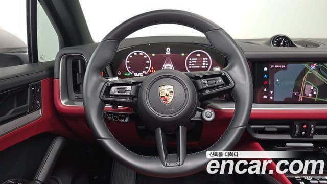 Porsche Cayenne 2024 — ფოტო 24/39