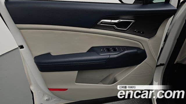 Kia Sportage 2024 — ფოტო 18/34