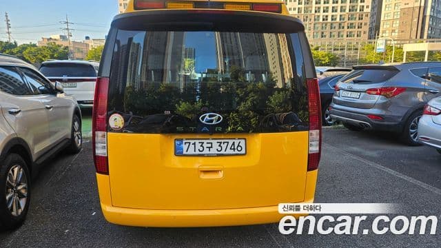 Hyundai Staria 2021 — Photo 4/18