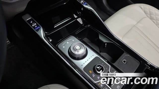 Kia Sorento 2024 — Фото 9/20