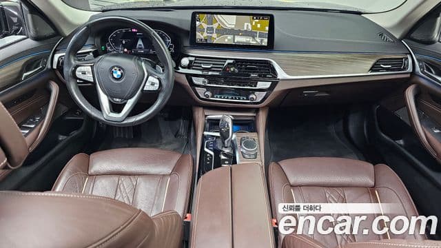 BMW 5 Series 2021 — Şəkil 17/20