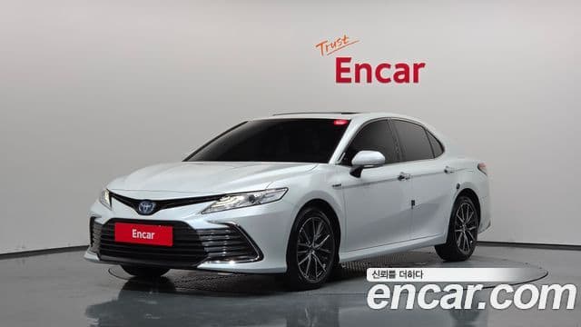 Toyota Camry 2024 — Şəkil 7/36