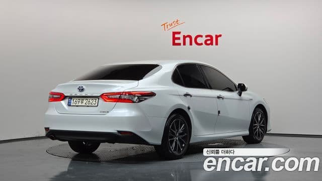 Toyota Camry 2024 — Şəkil 5/36